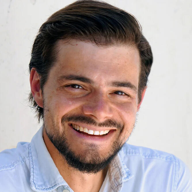 Thiago Lima - Story Strategist & Ghostwriter Thiago Lima - Story Strategist & Ghostwriter